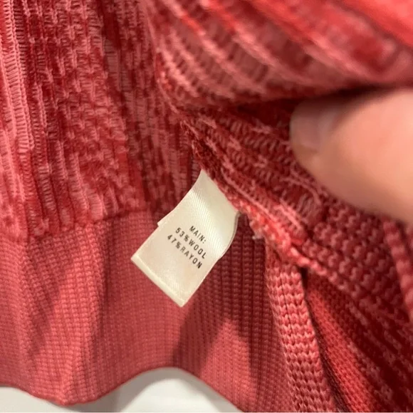 Vintage St. John Pink Red Knit Jacket Women's Size M Sweater Zip Luxury - Picture 4 of 6